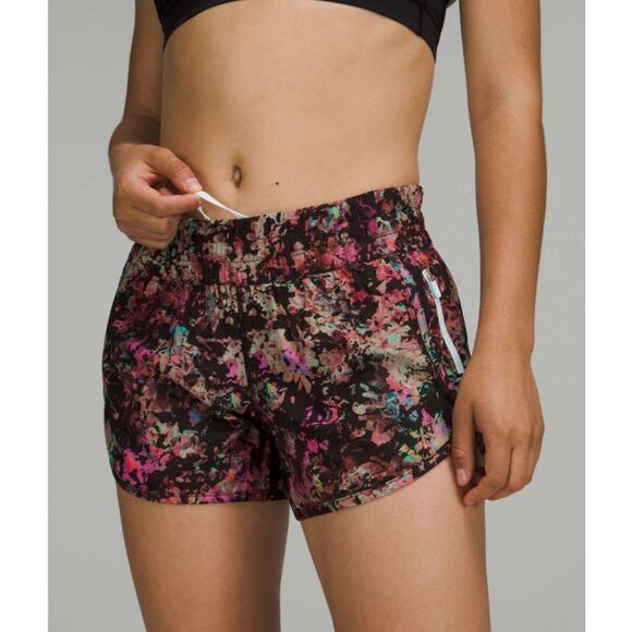Lululemon Women's Tracker Low-Rise Lined Short 4" Red Multicolor Shorts Size 4 - Picture 4 of 14